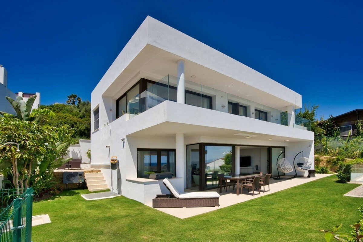 Villa for sale in Estepona Villa for sale in Estepona