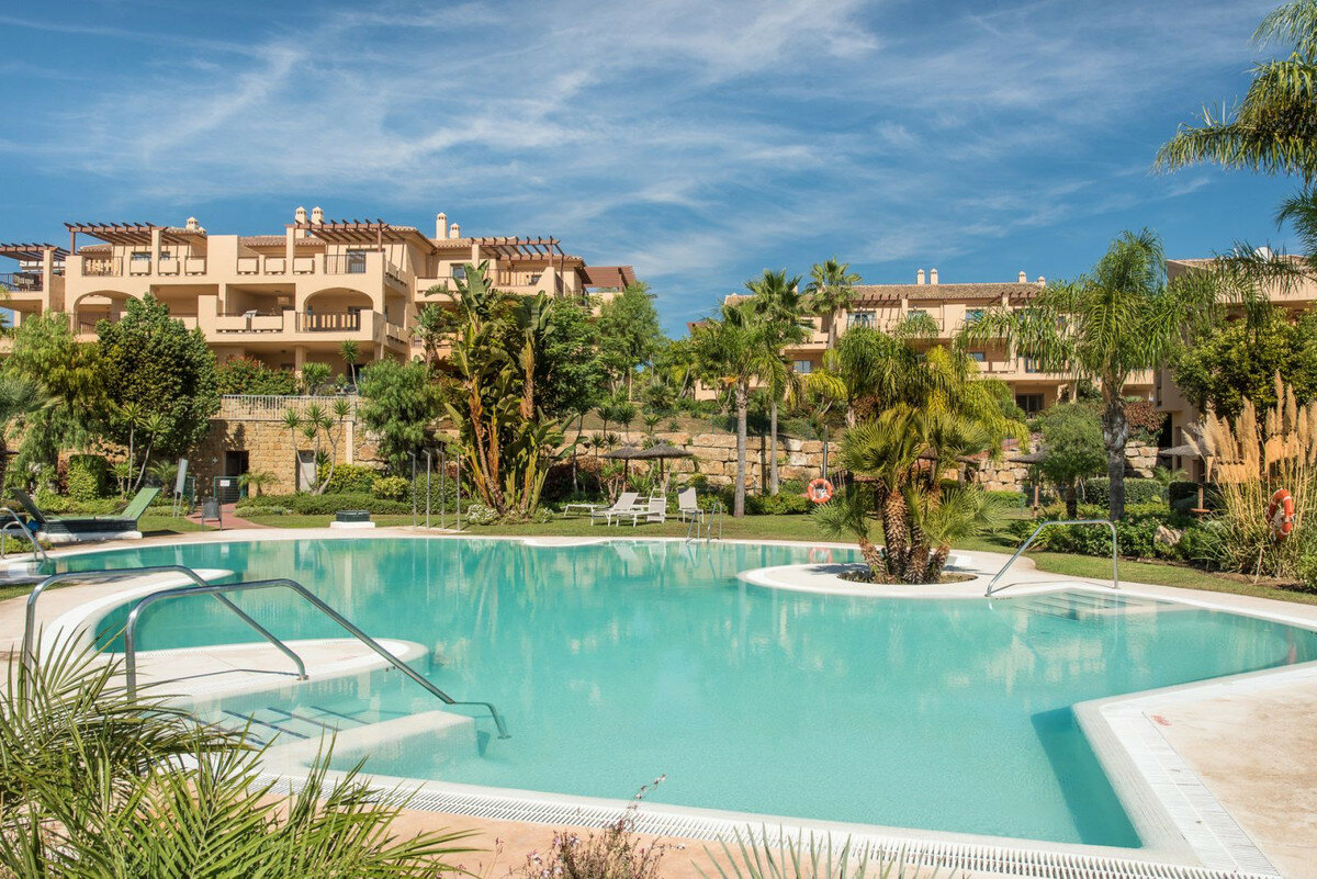 Apartment for sale in Benahavis Apartment for sale in Benahavis
