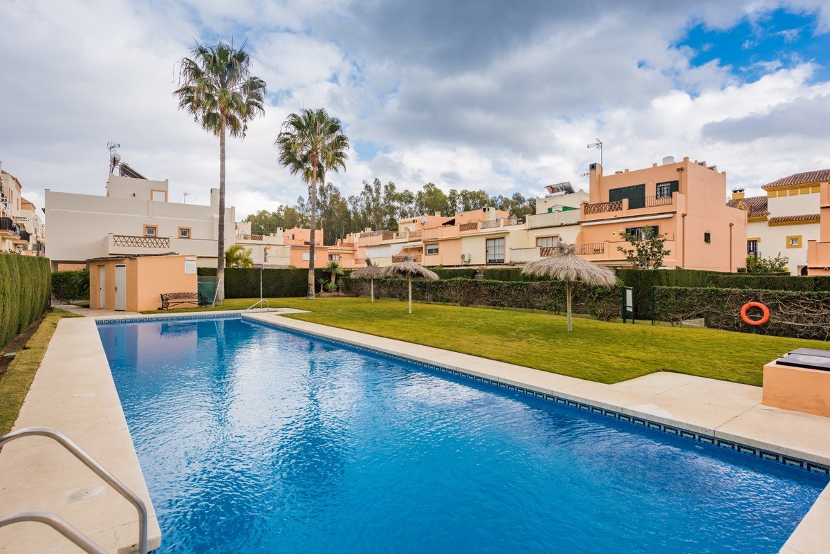 Penthouse for sale in Estepona Penthouse for sale in Estepona