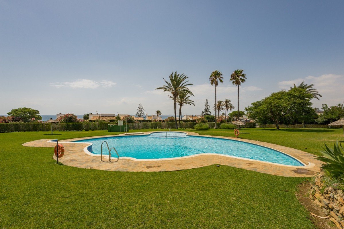 Villa for sale in Estepona Villa for sale in Estepona