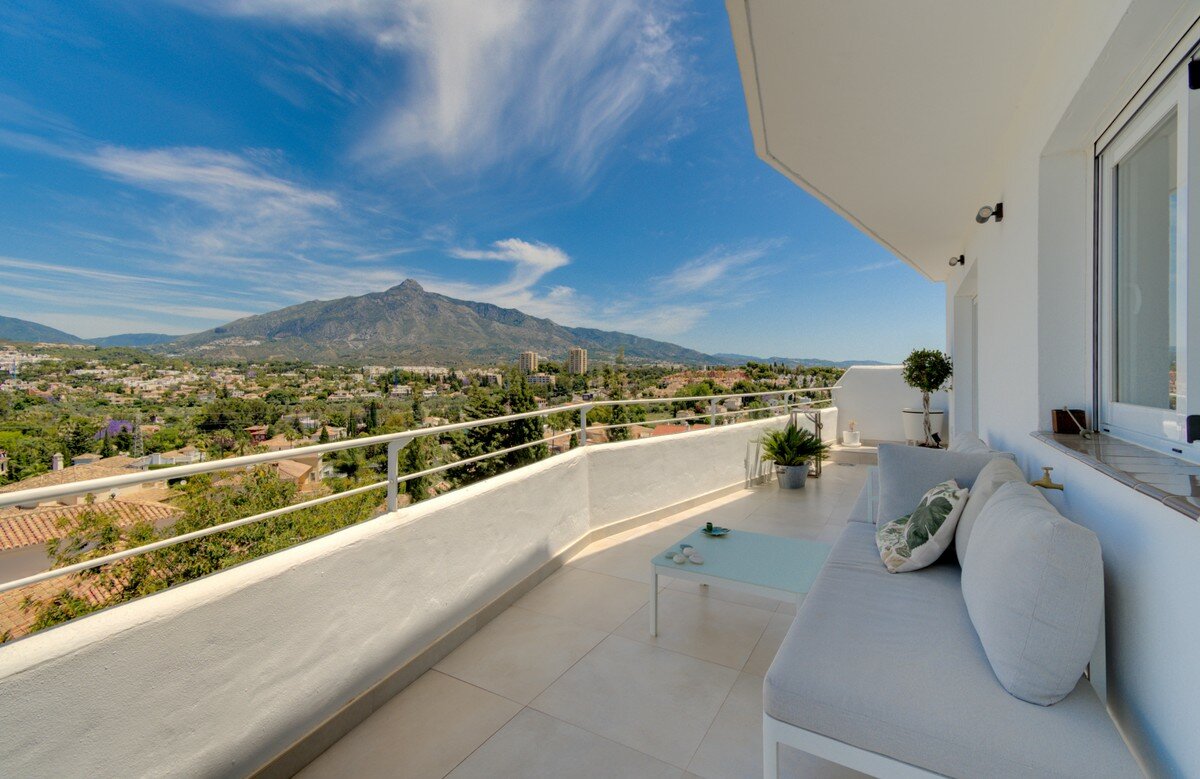 Apartment for sale in Marbella, Nueva Andalucia Apartment for sale in Marbella, Nueva Andalucia
