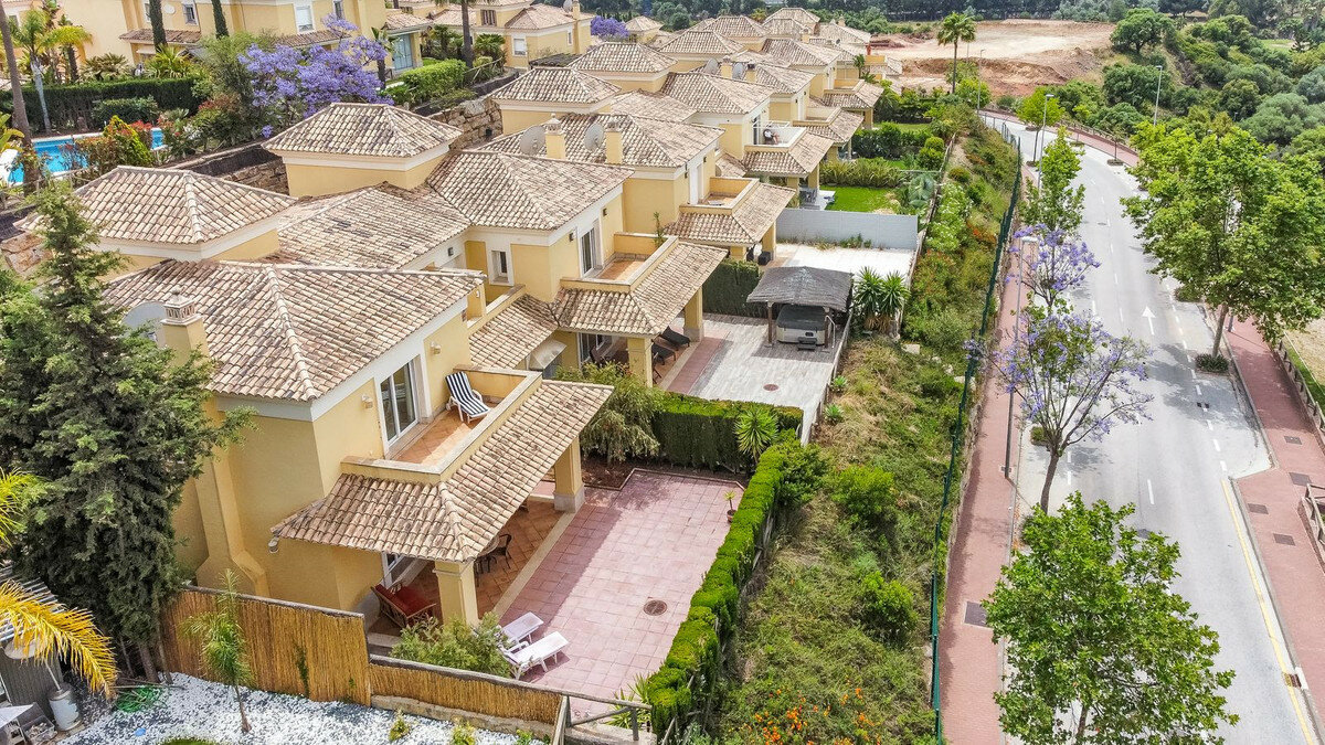 Villa for sale in Marbella, Santa Clara Golf Villa for sale in Marbella, Santa Clara Golf