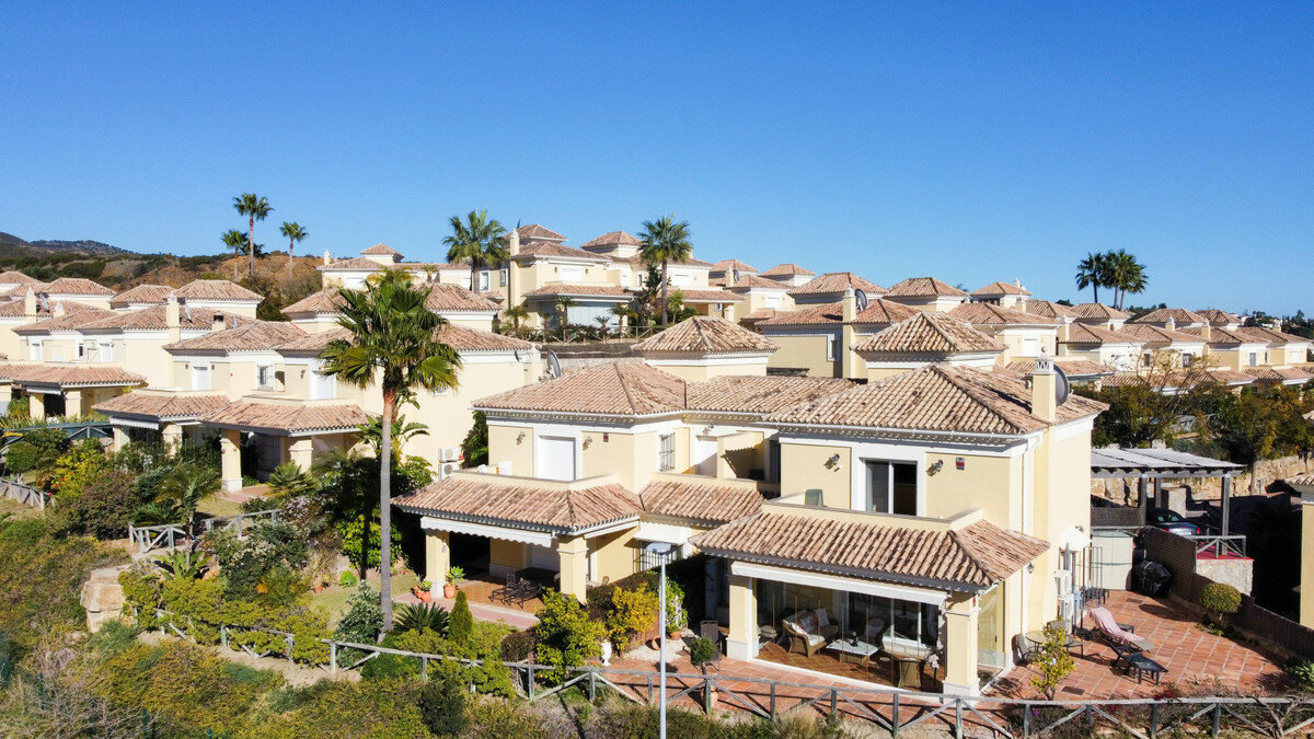 Villa for sale in Marbella, Santa Clara Golf Villa for sale in Marbella, Santa Clara Golf