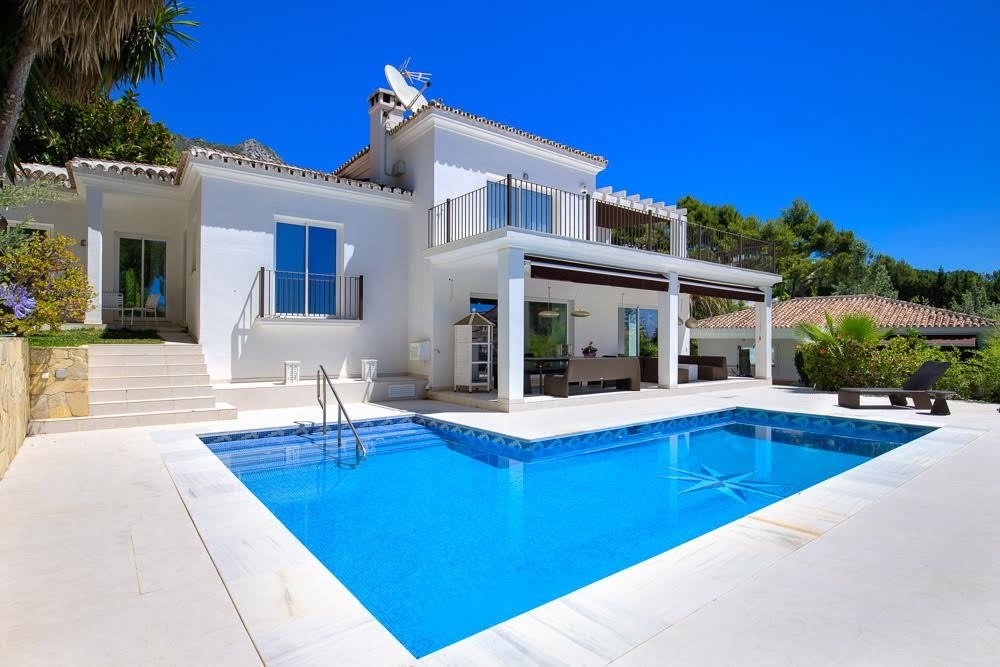 Villa for sale in Marbella, Cascada de Camojan Villa for sale in Marbella, Cascada de Camojan