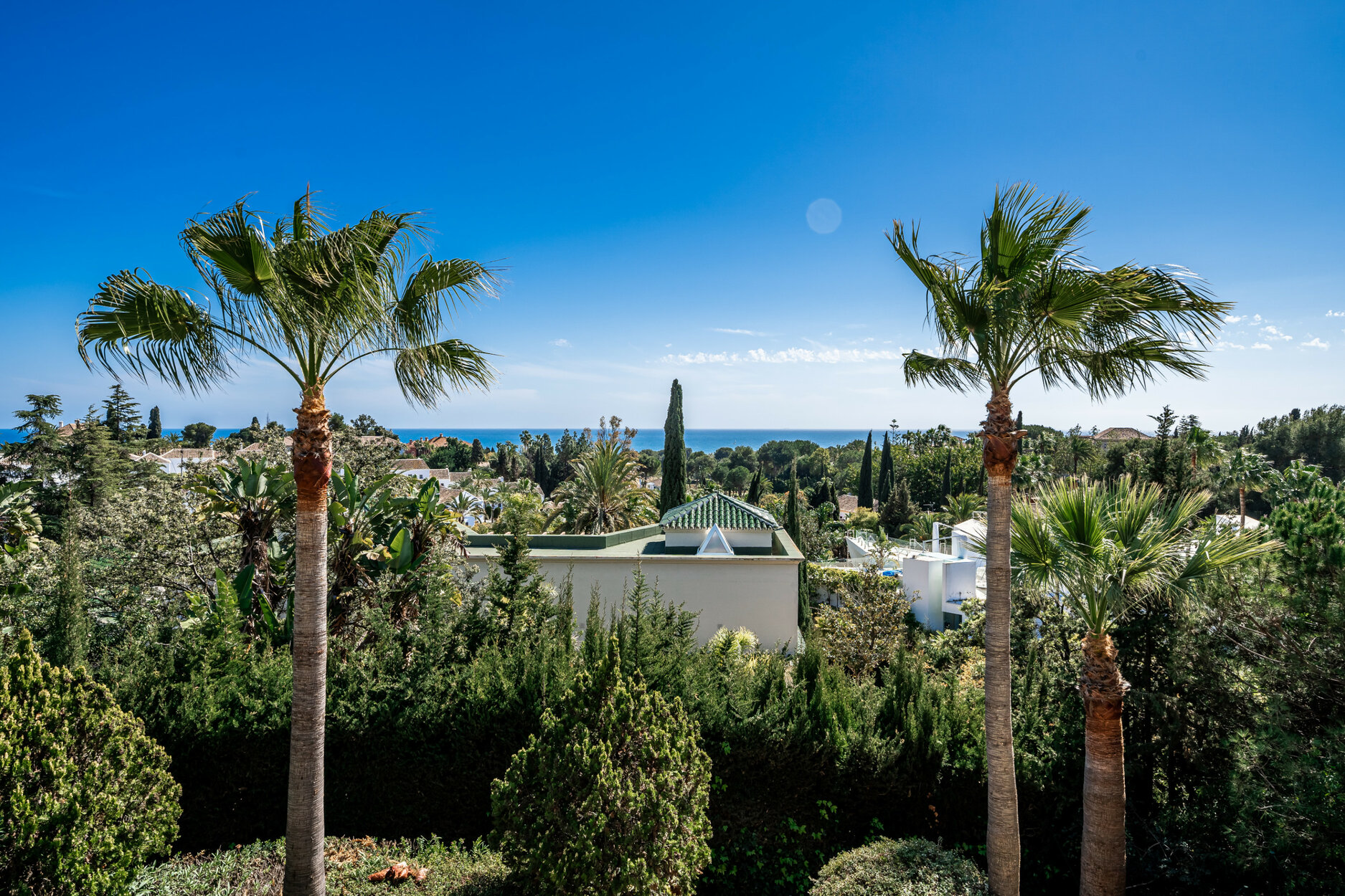 Apartment for sale in Marbella, Marbella Golden Mile Apartment for sale in Marbella, Marbella Golden Mile