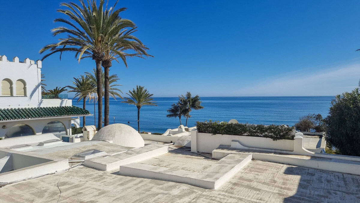 Townhouse for rent in Marbella, Marbella Golden Mile Townhouse for rent in Marbella, Marbella Golden Mile
