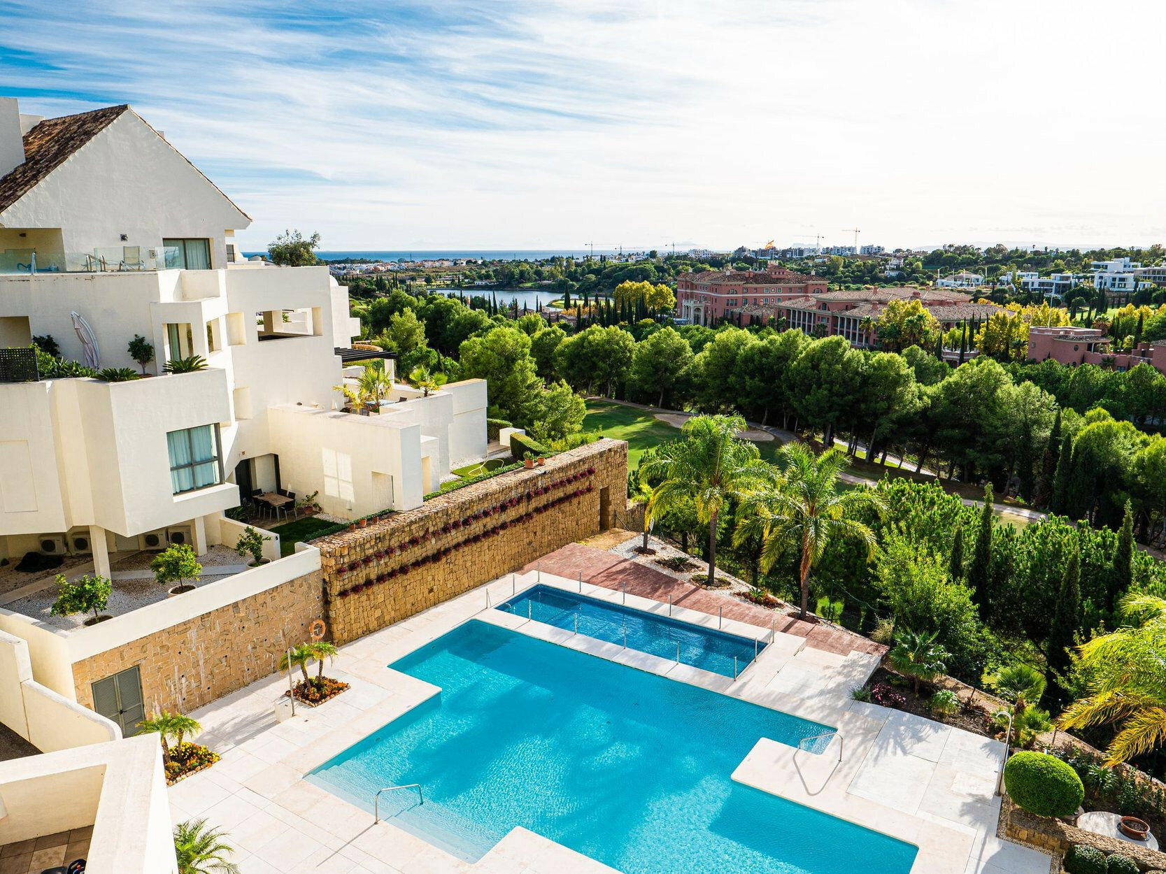 Penthouse for sale in Benahavis, Los Flamingos Penthouse for sale in Benahavis, Los Flamingos
