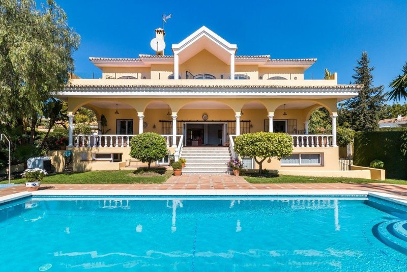 Villa for sale in Benahavis, El Paraiso Alto Villa for sale in Benahavis, El Paraiso Alto