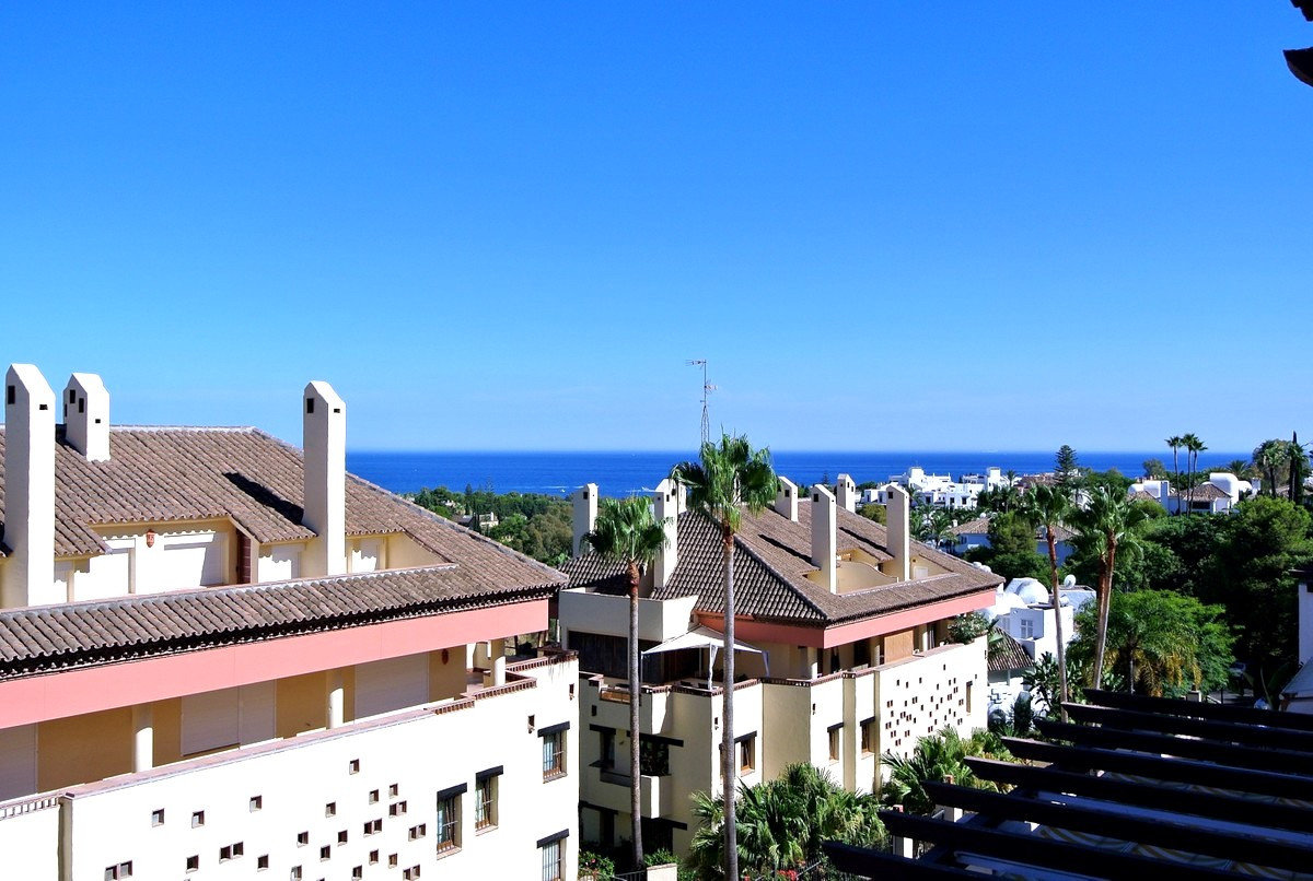 Apartment for sale in Marbella, Marbella Golden Mile Apartment for sale in Marbella, Marbella Golden Mile