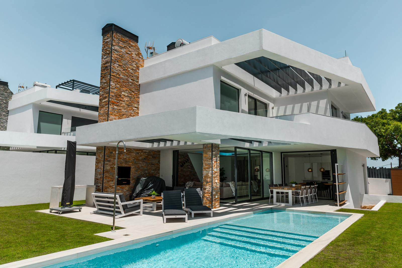Villa for sale in San Pedro Alcantara, San Pedro Playa Villa for sale in San Pedro Alcantara, San Pedro Playa