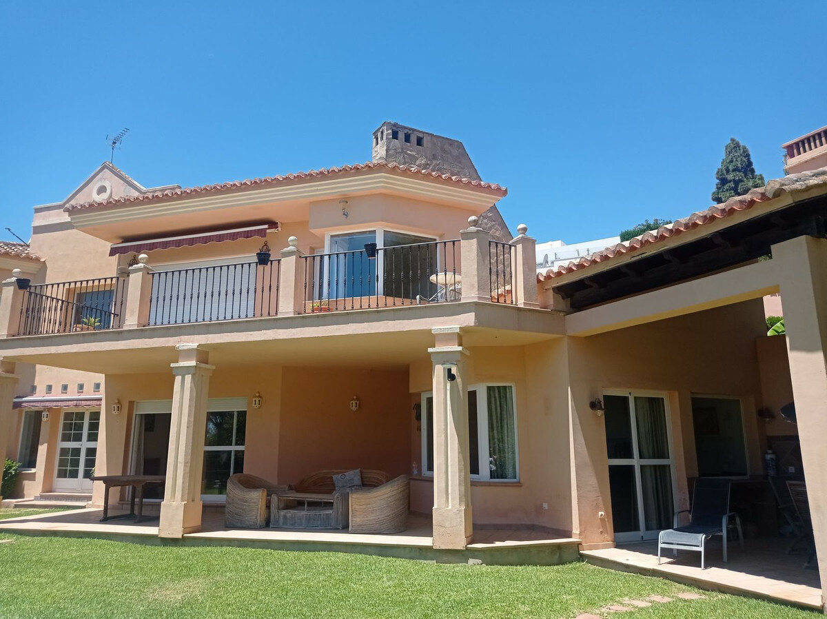Villa for sale in Marbella, Las Chapas Villa for sale in Marbella, Las Chapas