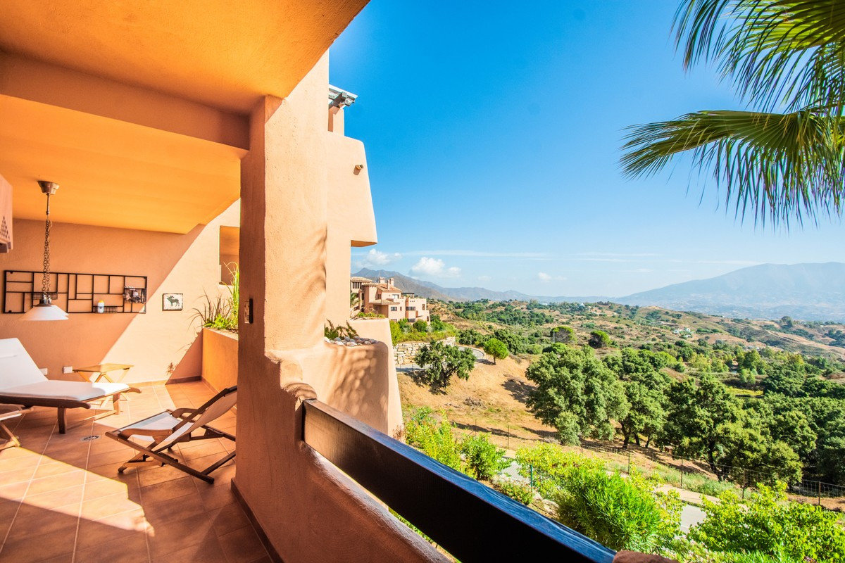 Apartment for sale in Marbella, Elviria Apartment for sale in Marbella, Elviria