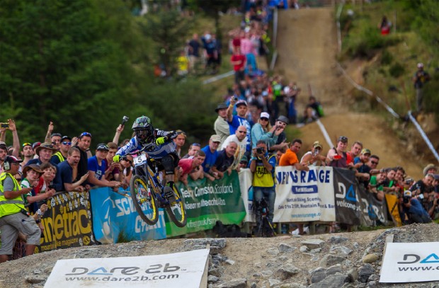 Sam Hill kurz vor dem Ziel