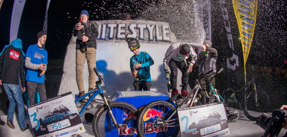 Podium © Bartek Woliński