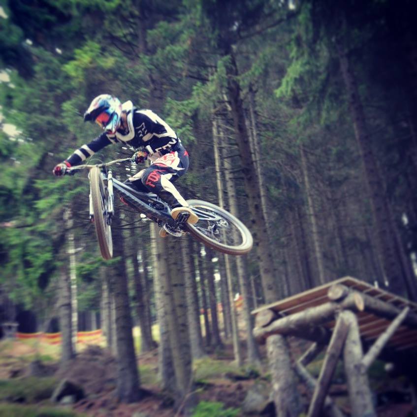 Maxi Specialized Demo Action