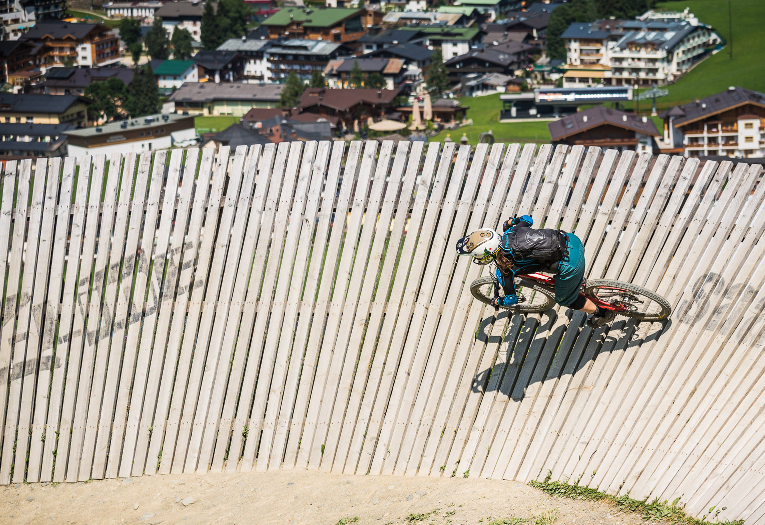 YT Capra CF Comp Test