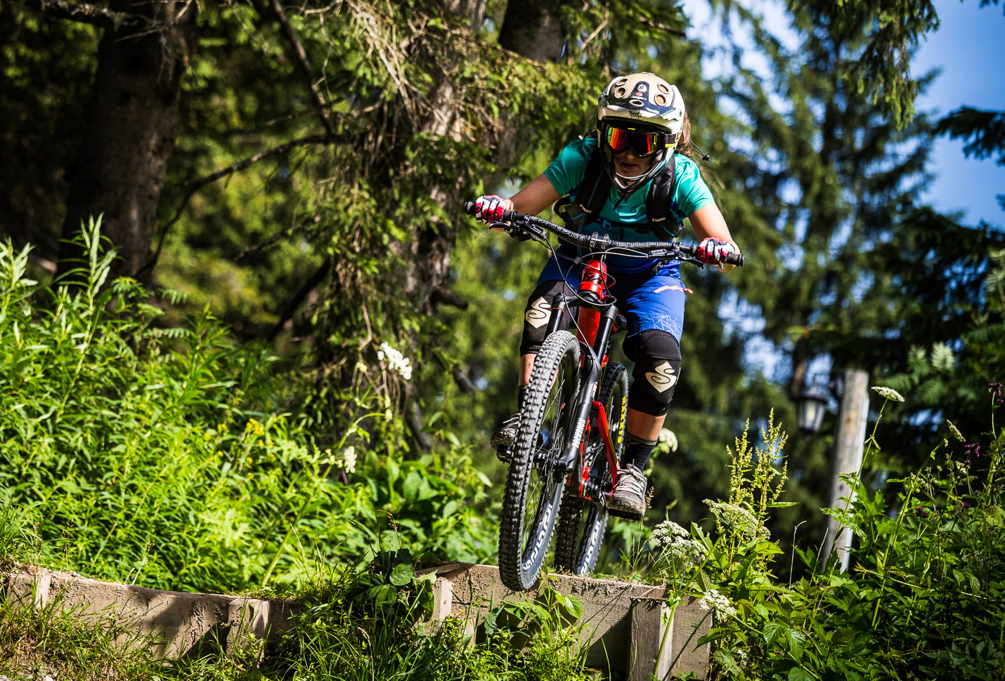 YT Capra CF Comp Test