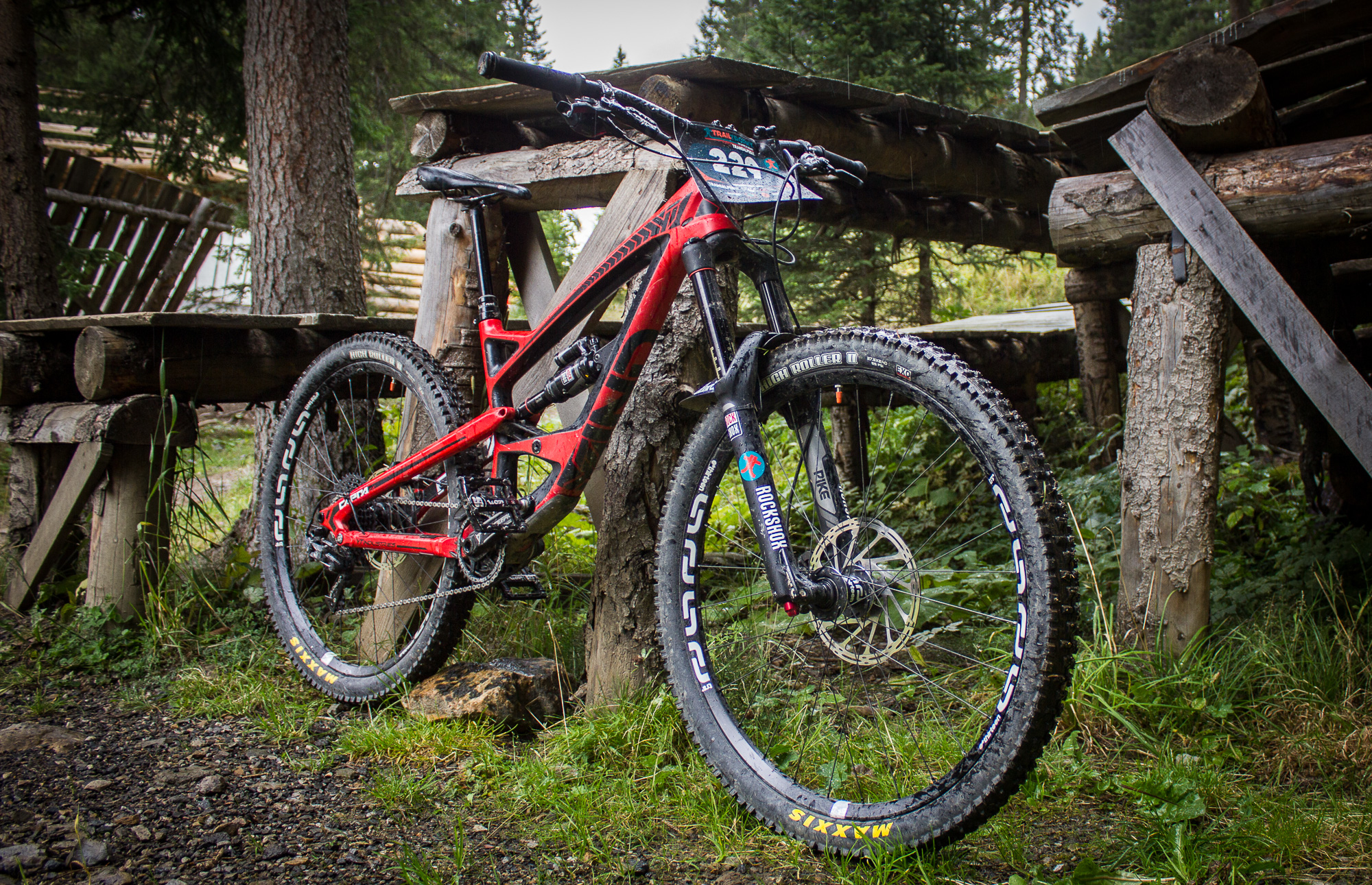 YT capra CF Comp Test