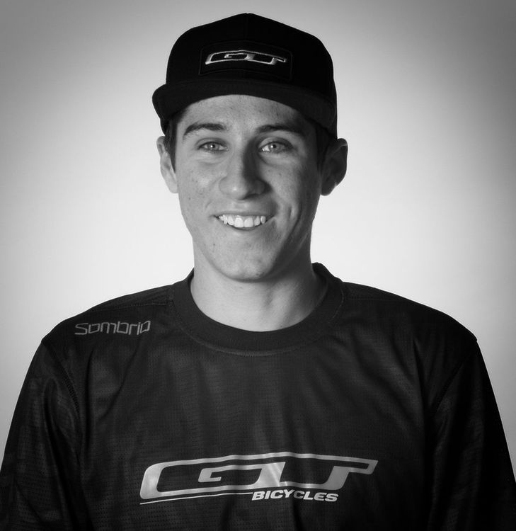 Frew beendete seine erfolgreiche Downhill-Saison 2015 als Nummer 1 bei den Junioren.