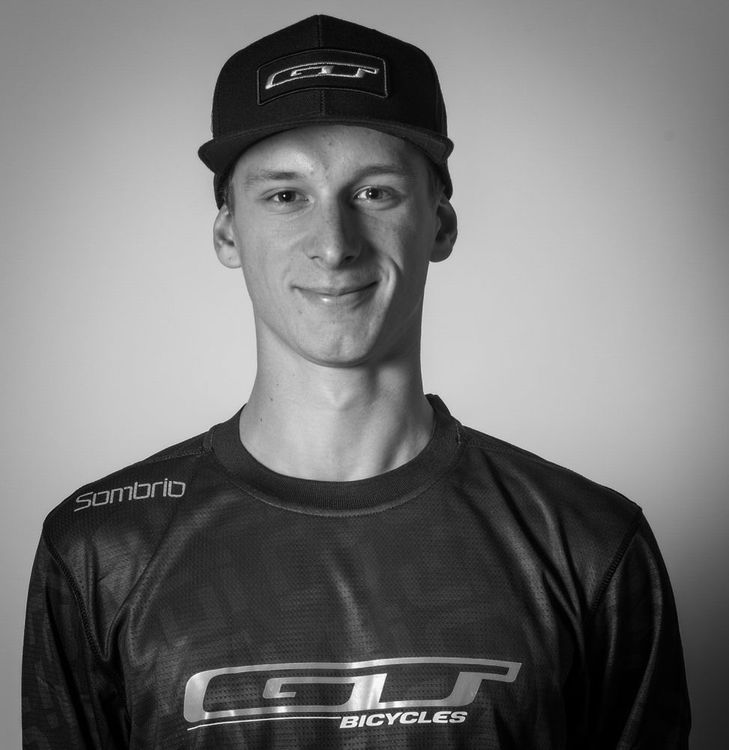 Das junge Talent gehört zu den Spitzenfahren. Den Namen werden wir noch oft hören!