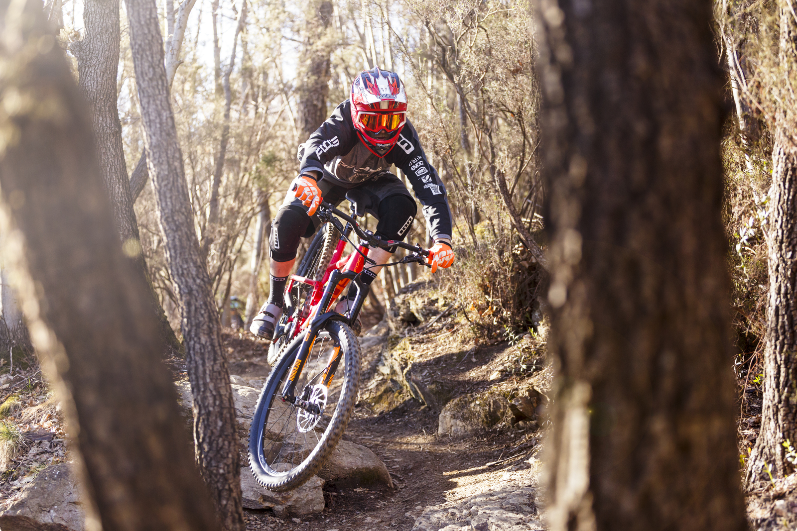 Fit durch den Winter mit dem deutschen Enduro Meister Fabi in Finale Ligure, Liguria, Italy beim Training für die deutsche Enduro Meisterschaft 2015