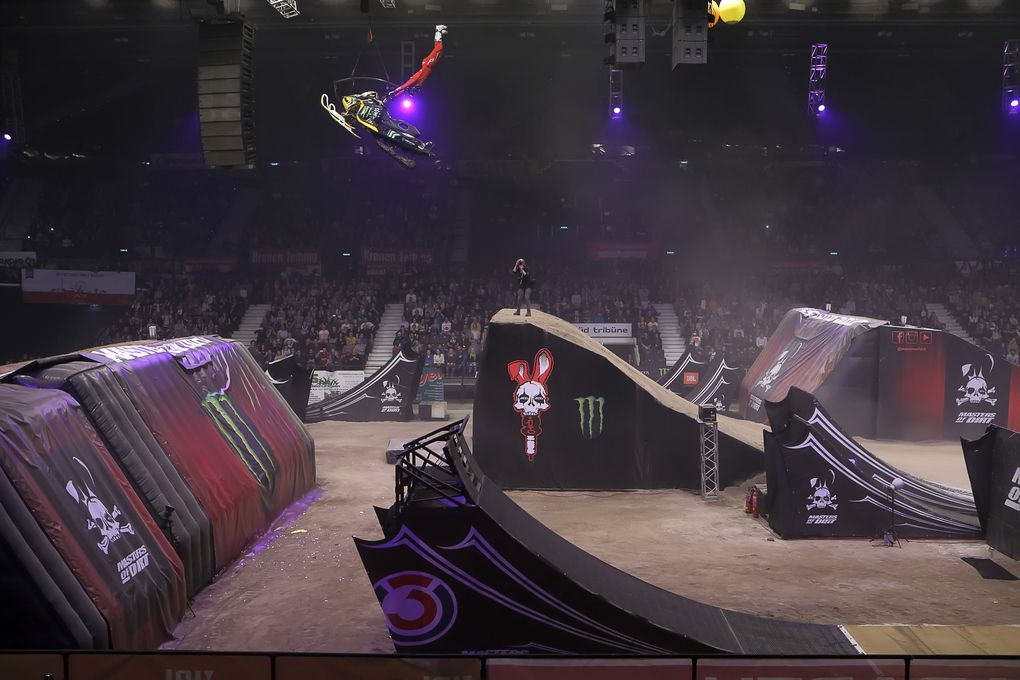 MOD_Vienna2016_Show_Presse_HeathFrisby-Superman_byPACOimages_0019