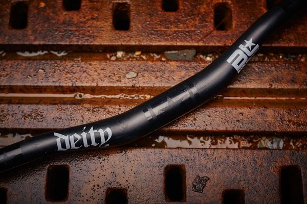 http---coresites-cdn.factorymedia.com-dirt_new-wp-content-uploads-2016-01-MG_3236-Deity-Black-Label