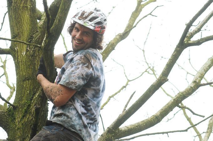 slice-british-pie-sam-dale-josh-lewis-12