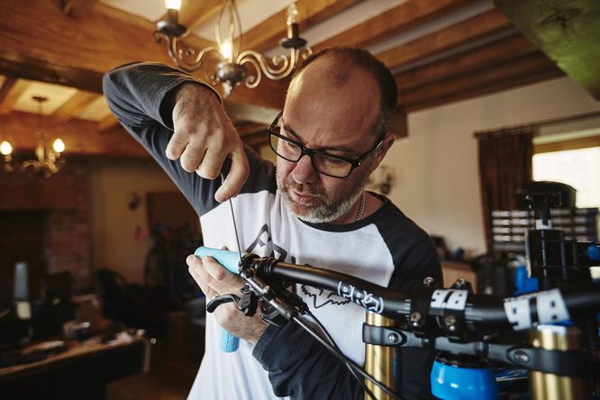 tahnee-seagrave-bike-check-transition-bikes-tr500 Papa Seagrave legt Hand an