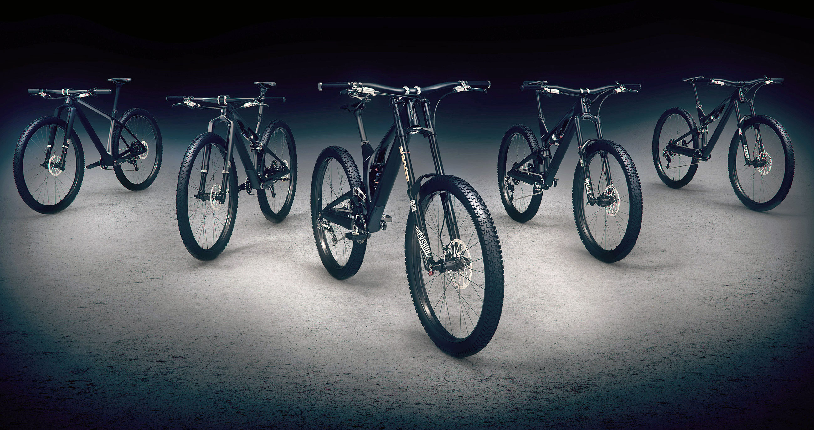 Dass Cesar Rojo als Downhillfahrer äußerst erfolgreich war, dürfte bekannt sein. Nun stellt der Spanier sein neustes Baby vor: UNNO Bikes.