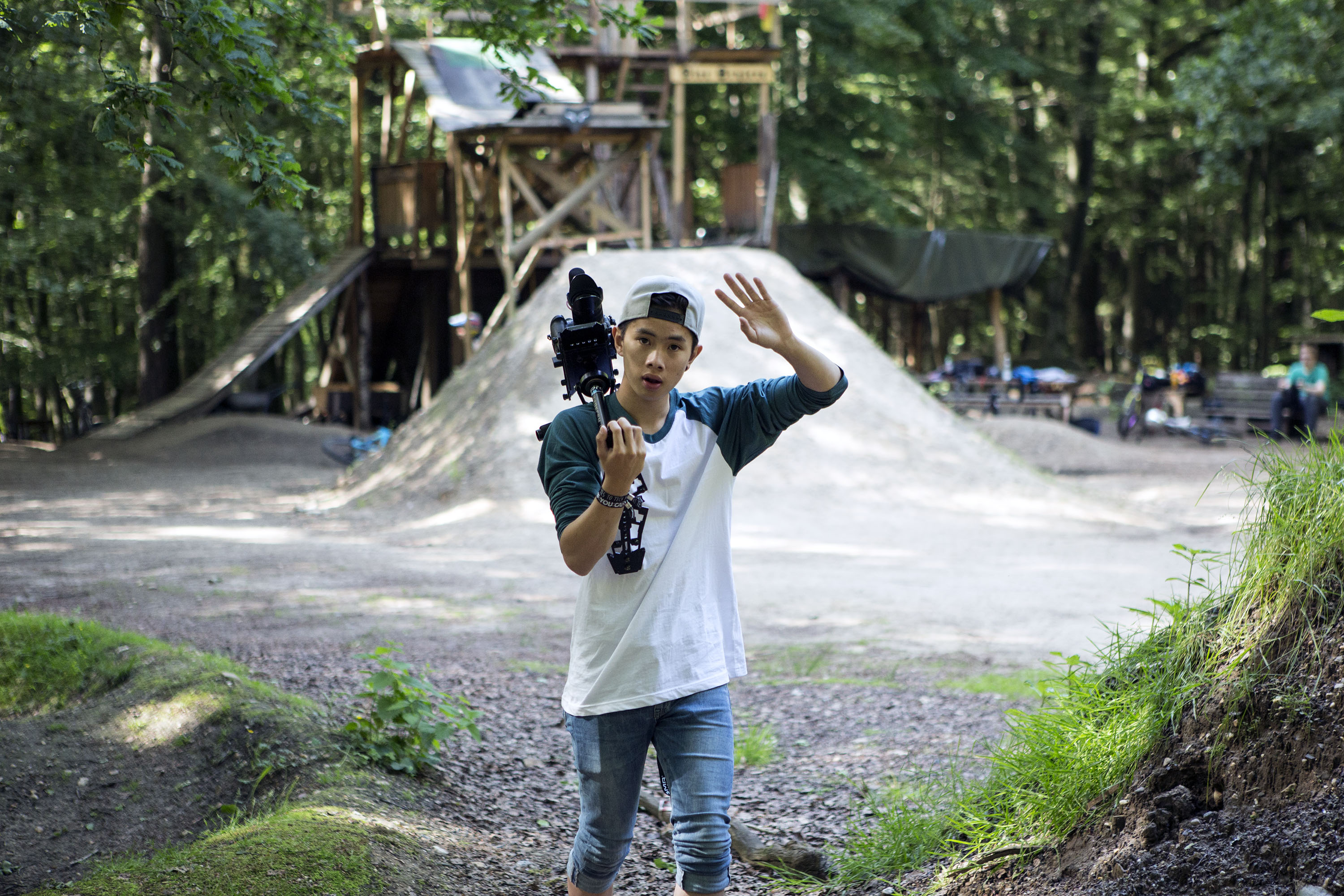 Der Mann hinter der Video-Linse: Thanh Ebert / Pro Roots Media