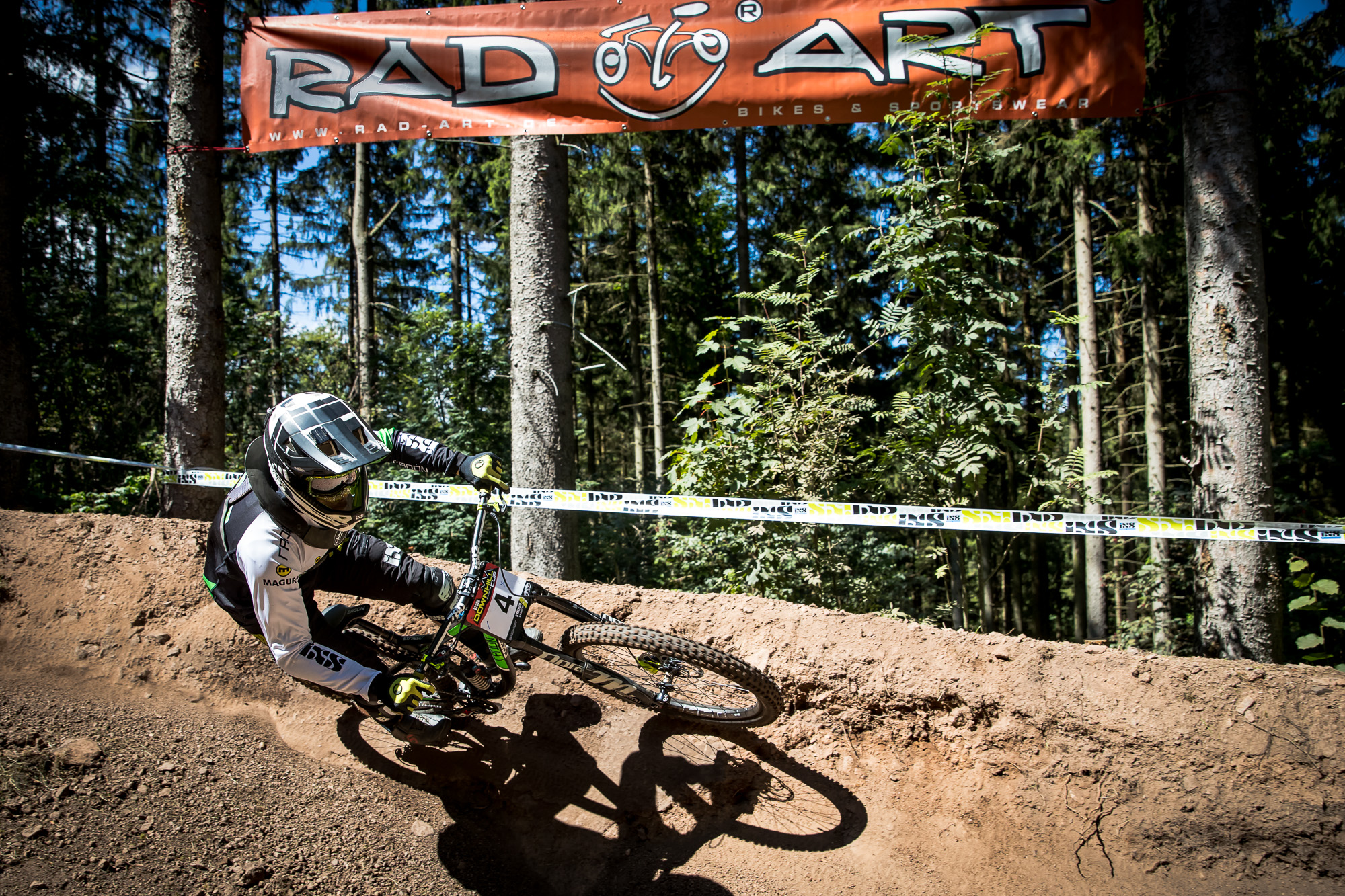 Benny Strasser auf dem iXS German Downhill Cup 2016 in Ilmenau