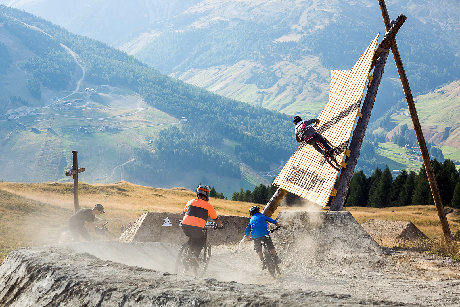 Suzuki-Nine-Knights-Freeride-Slopestyle Suzuki Nine Knights Patrick Schweika, Bartek Krzyszton, Tobi Wrobel