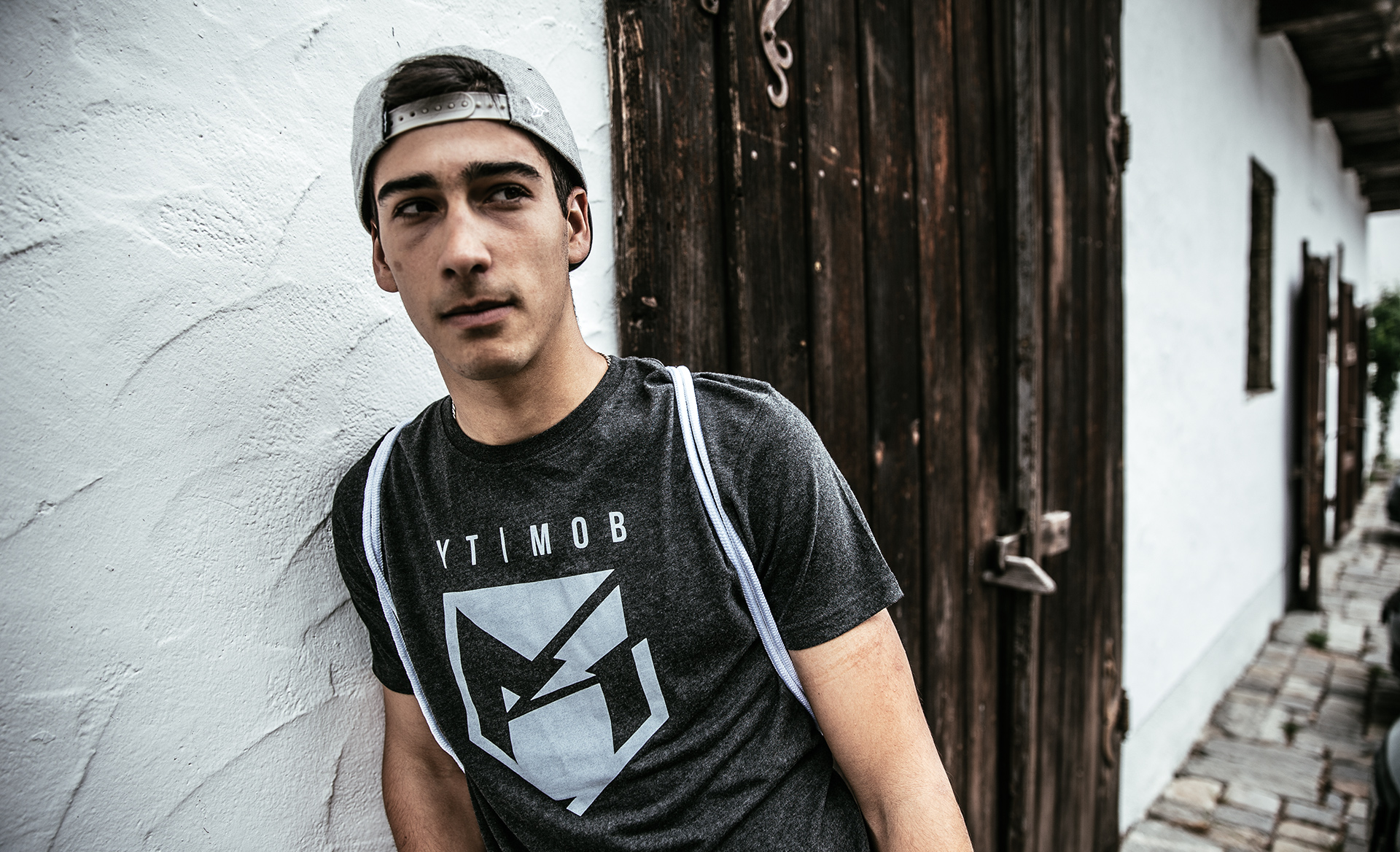 YT_MOB_WEAR_MOB_Tee_ash_grey_Header