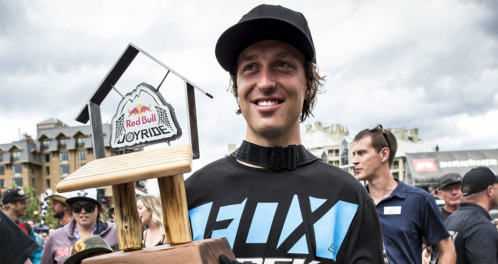 Beim Red Bull Joyride Contest 2016 auf dem Crankworx-Festival ging es ordentlich zu Sache. Wir haben die Videos von den drei besten Runs des Tages für euch.