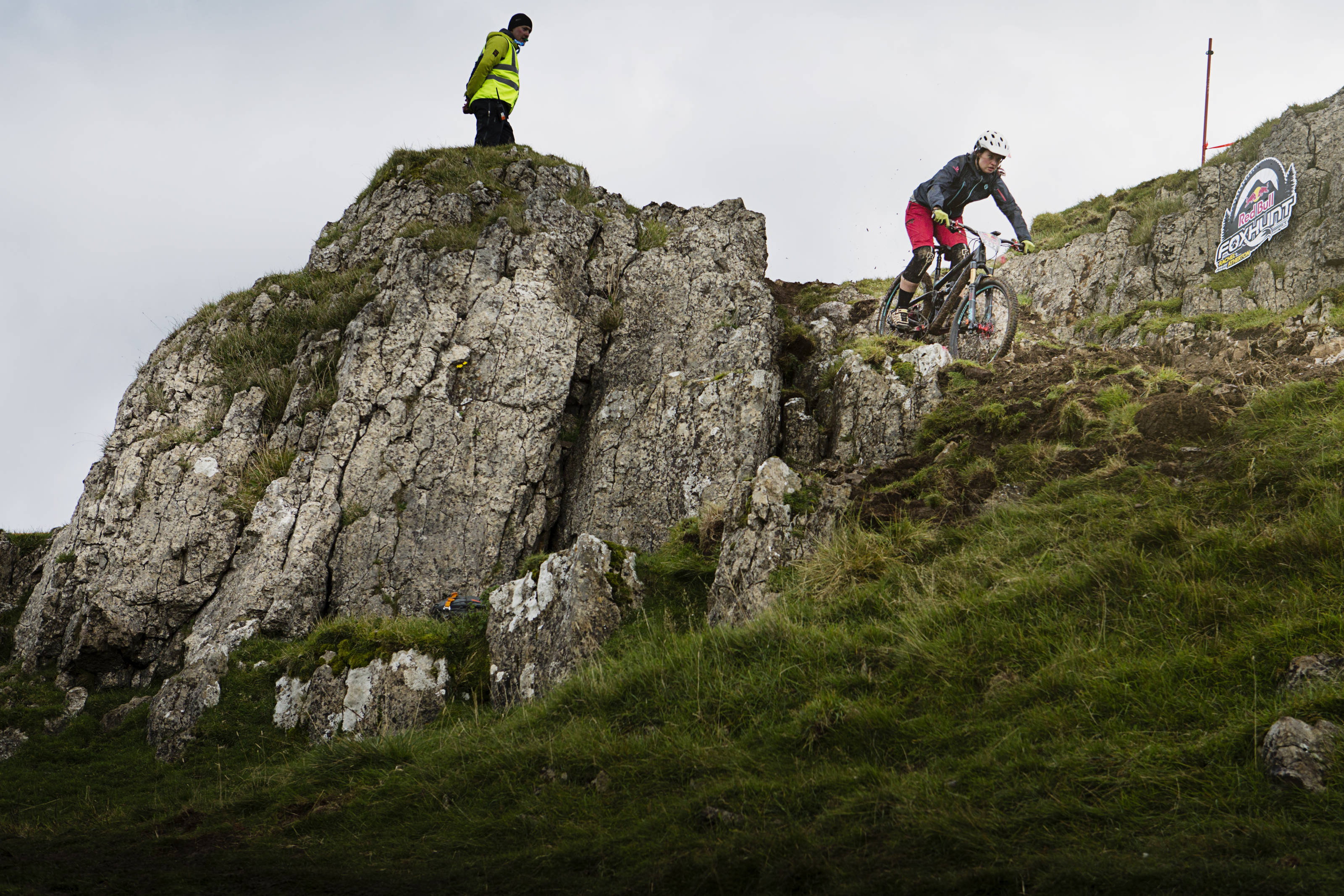 P-20161002-02100_News