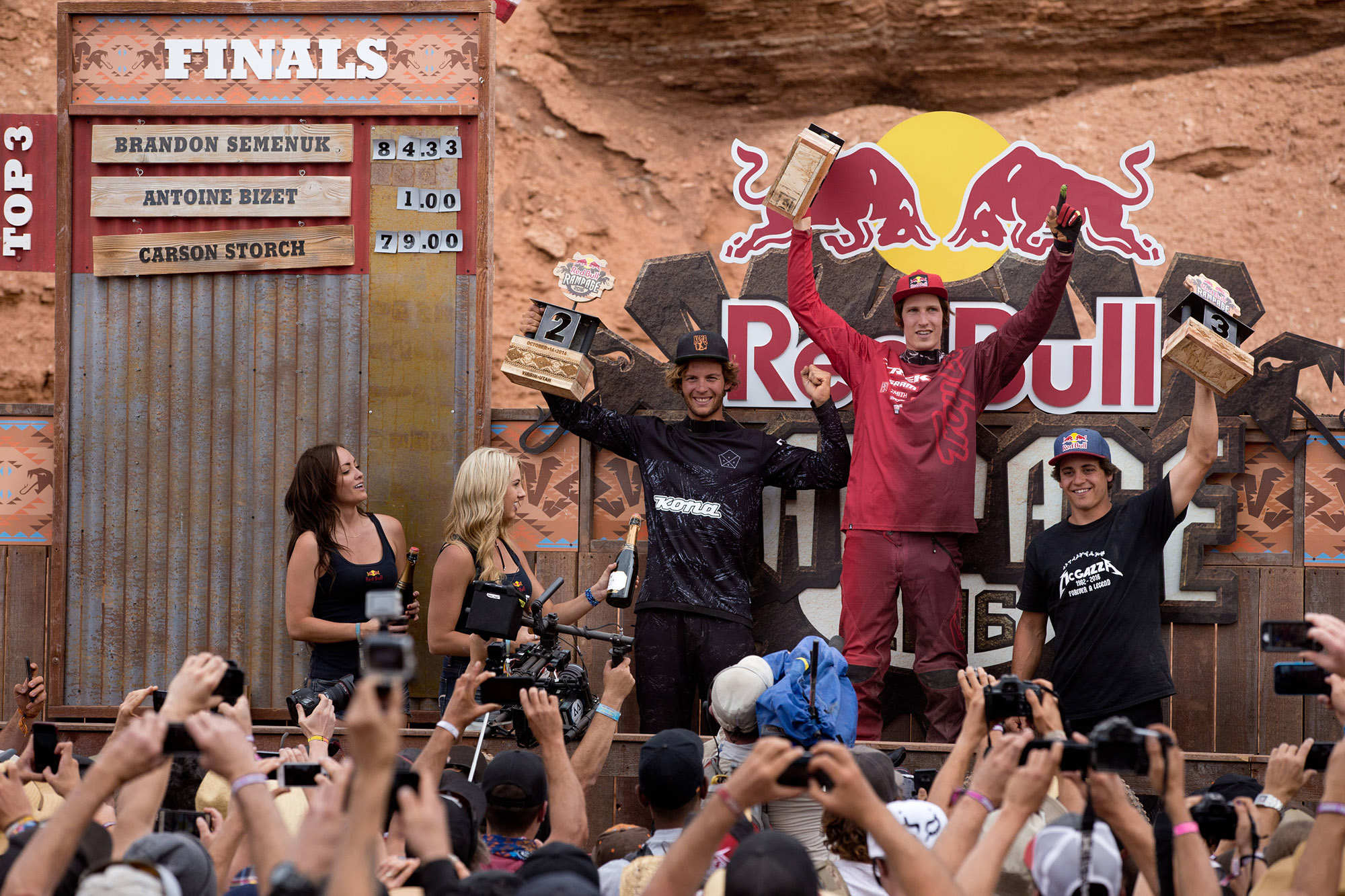 Red Bull Rampage Podium From left: Antoine Bizet (2nd place), Brandon Semenuk (1st place) and Carson Storch (3rd place) celebrate on the podium at Red Bull Rampage in Virgin, UT, USA on 14 October, 2016; Foto: John Gibson/Red Bull Content Pool