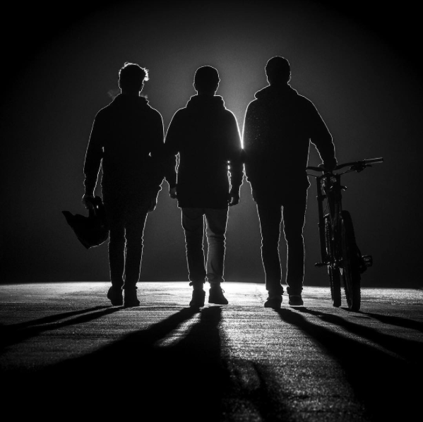In den Sozialen Medien kursieren derzeit einige Posts, die nahelegen, dass sich Canyon für die Worldcupsaison 2017 ein Downhillteam zulegen wird.