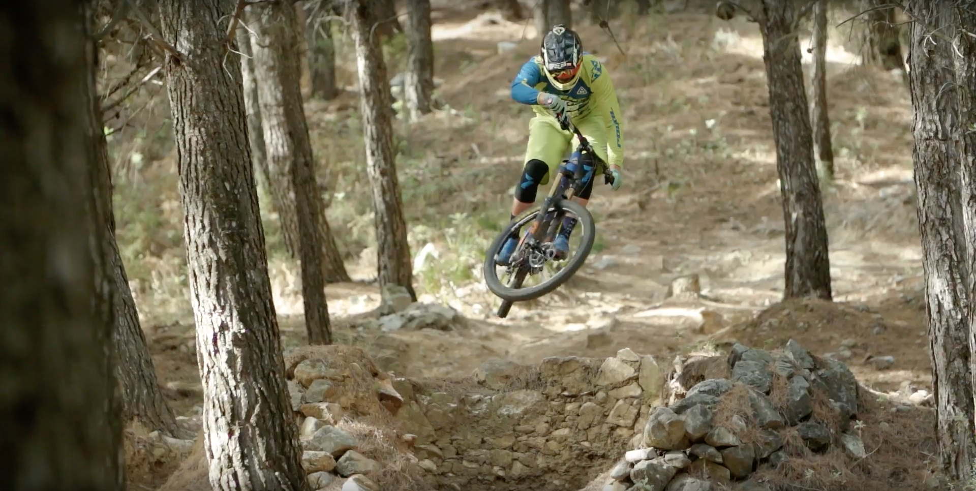 Leigh Johnson hat sich eine Auszeit vom Winter im heimischen Wales gegönnt und ist nach Málaga geflogen, wo Sonne satt und tolle Trails auf ihn warteten.