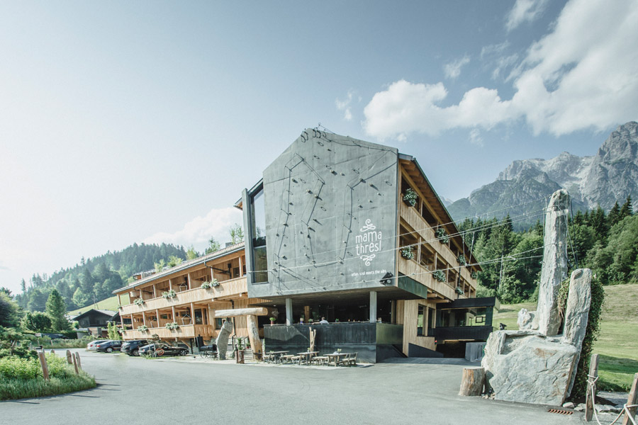 12036812_516720755154719_6008815939011239268_n