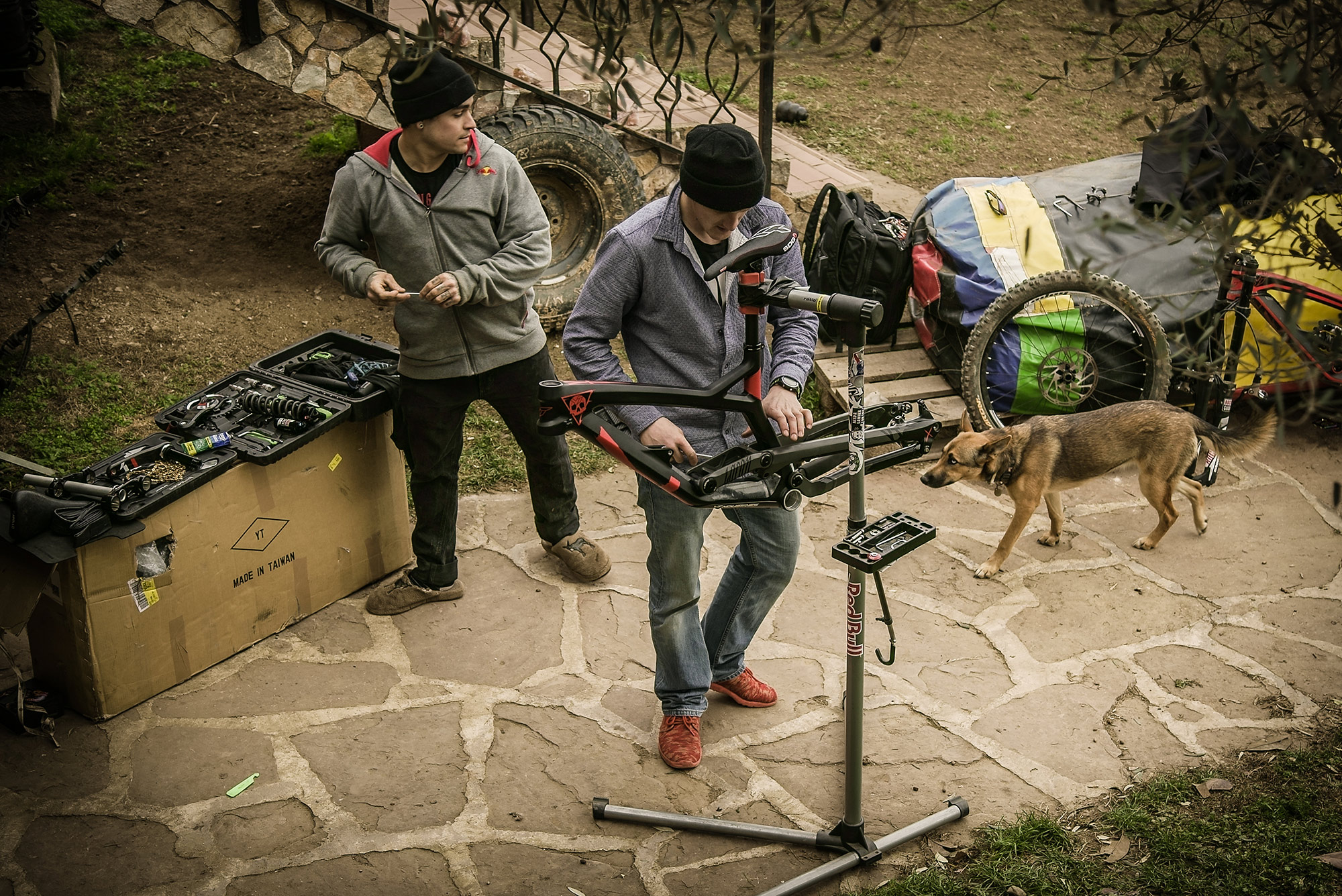 catalocos_bikebuildup_erik_andreu_by-ralf-schupp