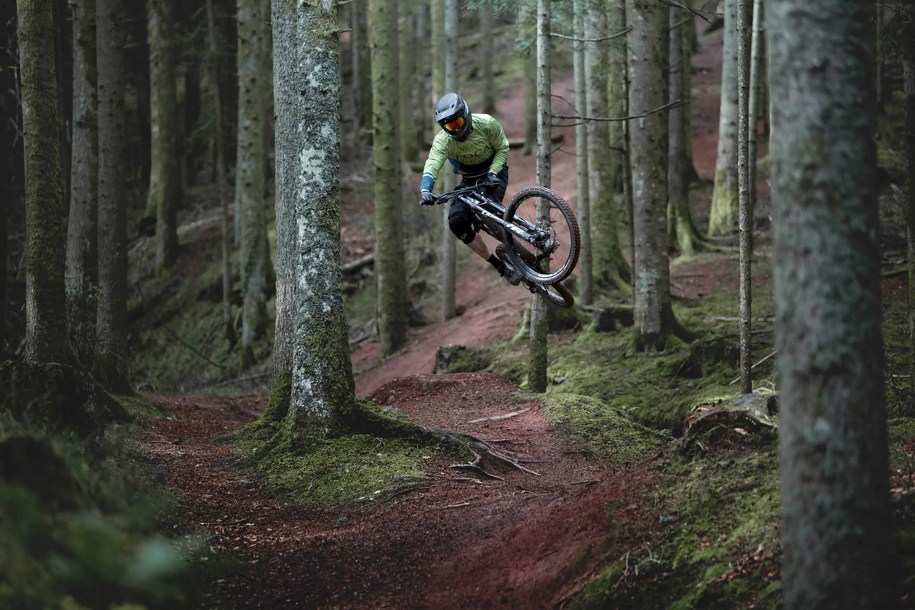 votec-vd-downhill-low-19