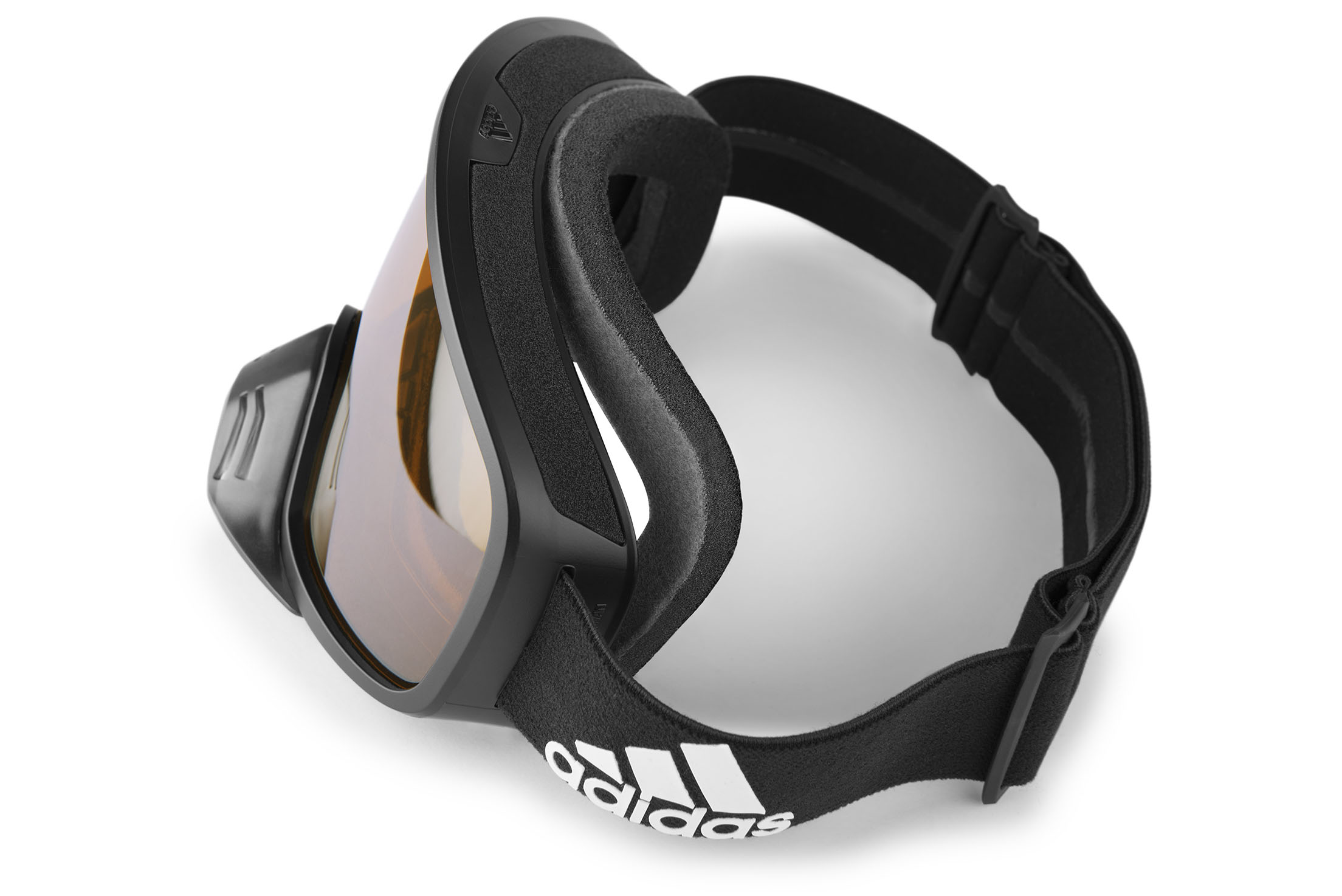 adidas_sport_eyewear_backland-dirt_ad84_75_9300_detail_change-sweatbar_ab-mai2017