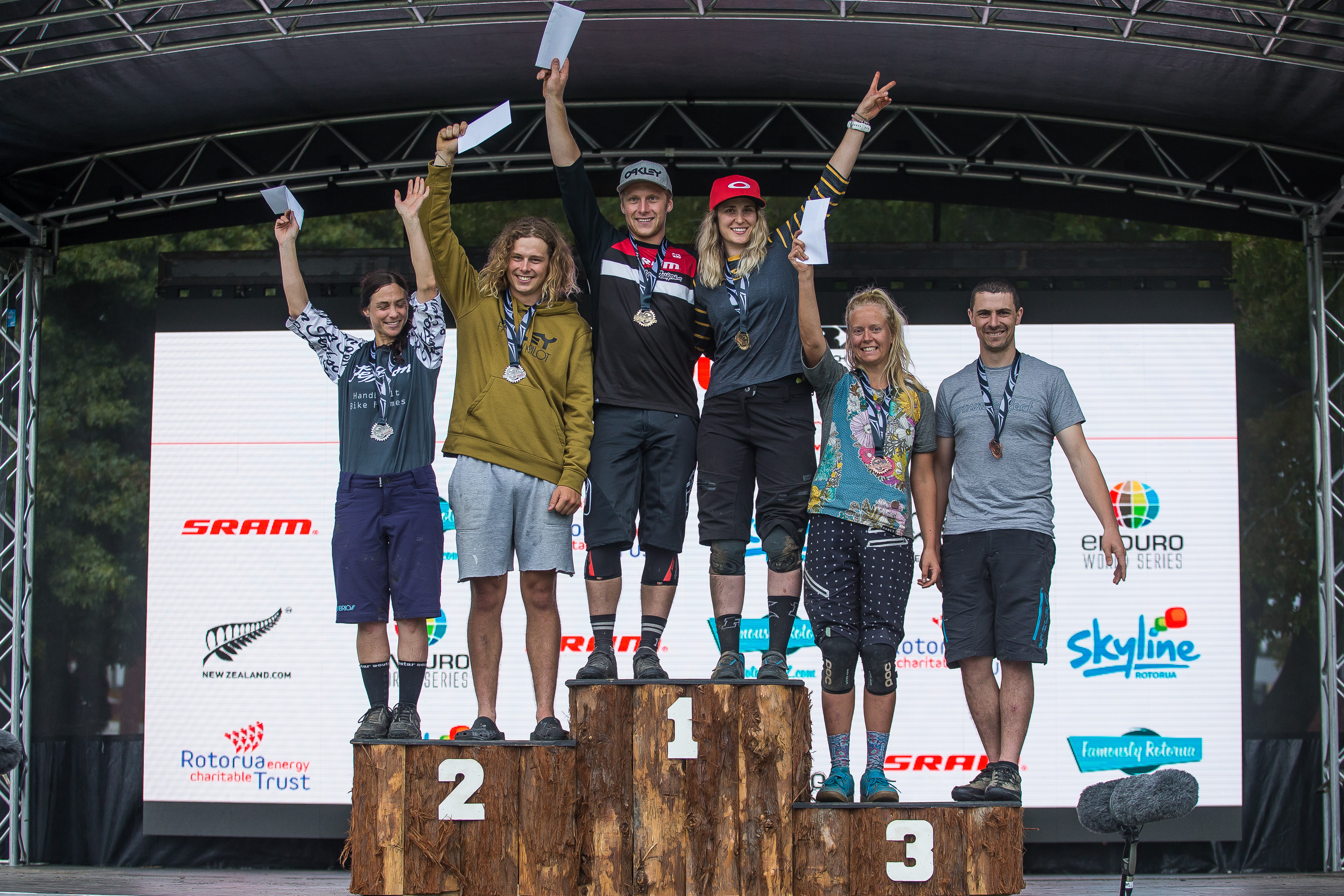 cworx_rotorua_4522_giant_toa_enduro_challenger_32794861504_o