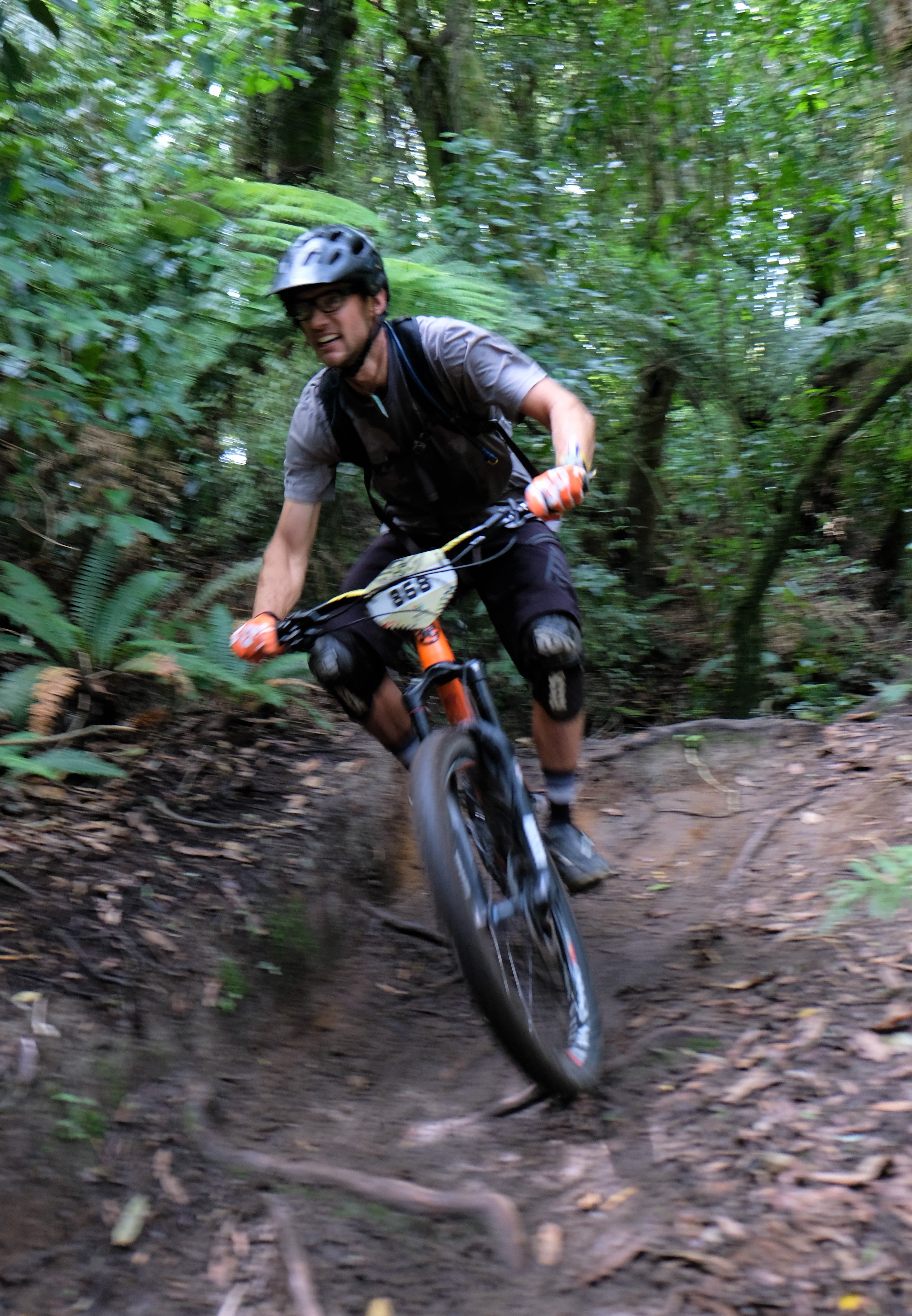 giant-toa-enduro-challenger_32794773944_o