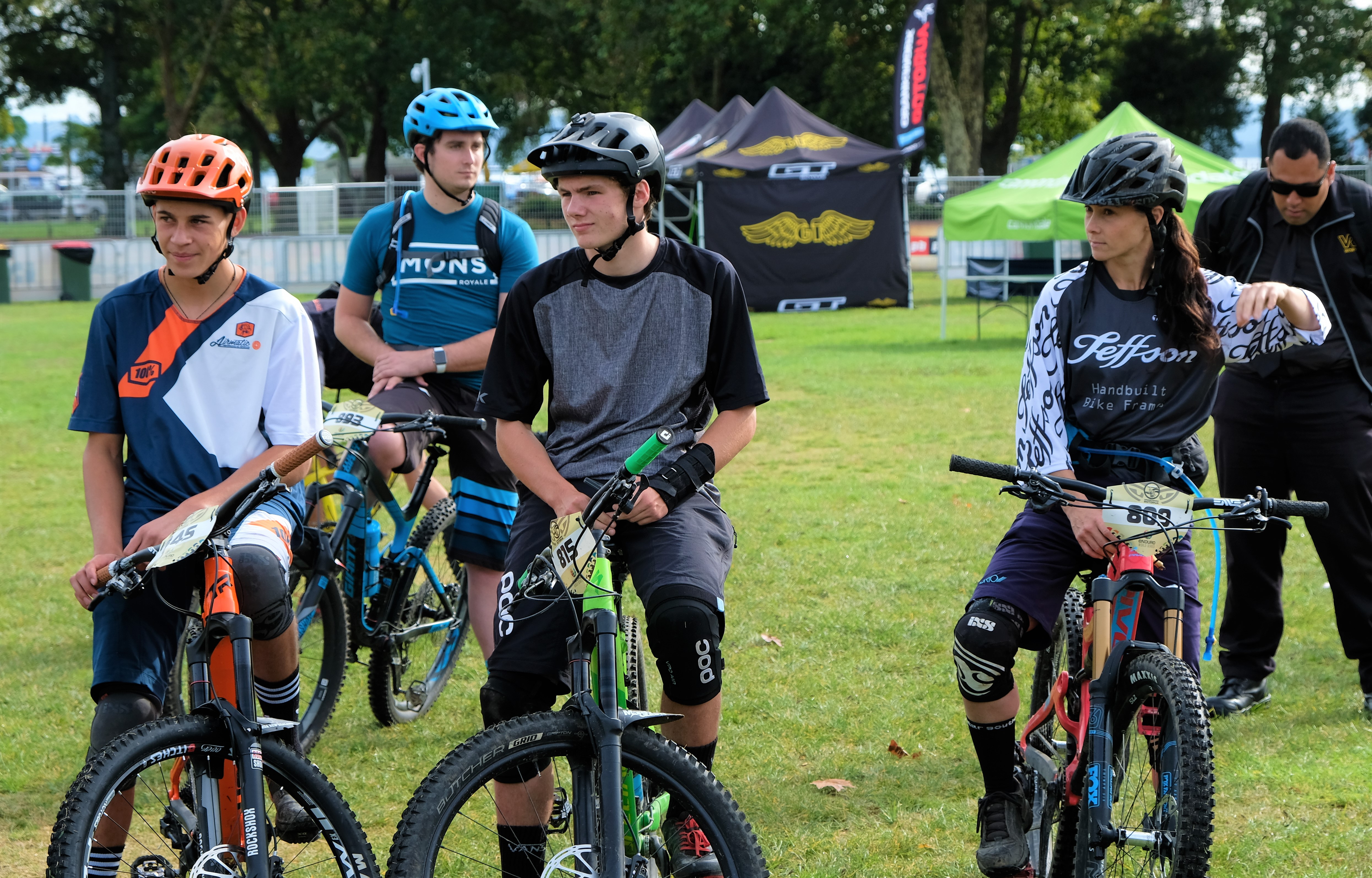 giant-toa-enduro-challenger_32823623293_o