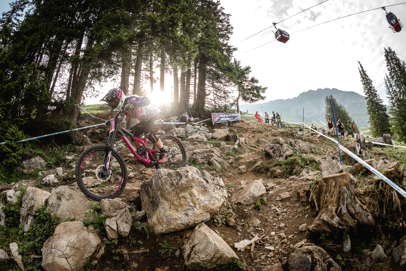 dhi_lenzerheide_tracey_hannah_by_dave_trumpmore