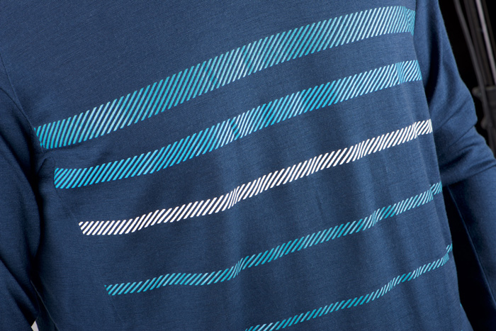 badlands_merino_ls_jersey-midnight_blue-detail02
