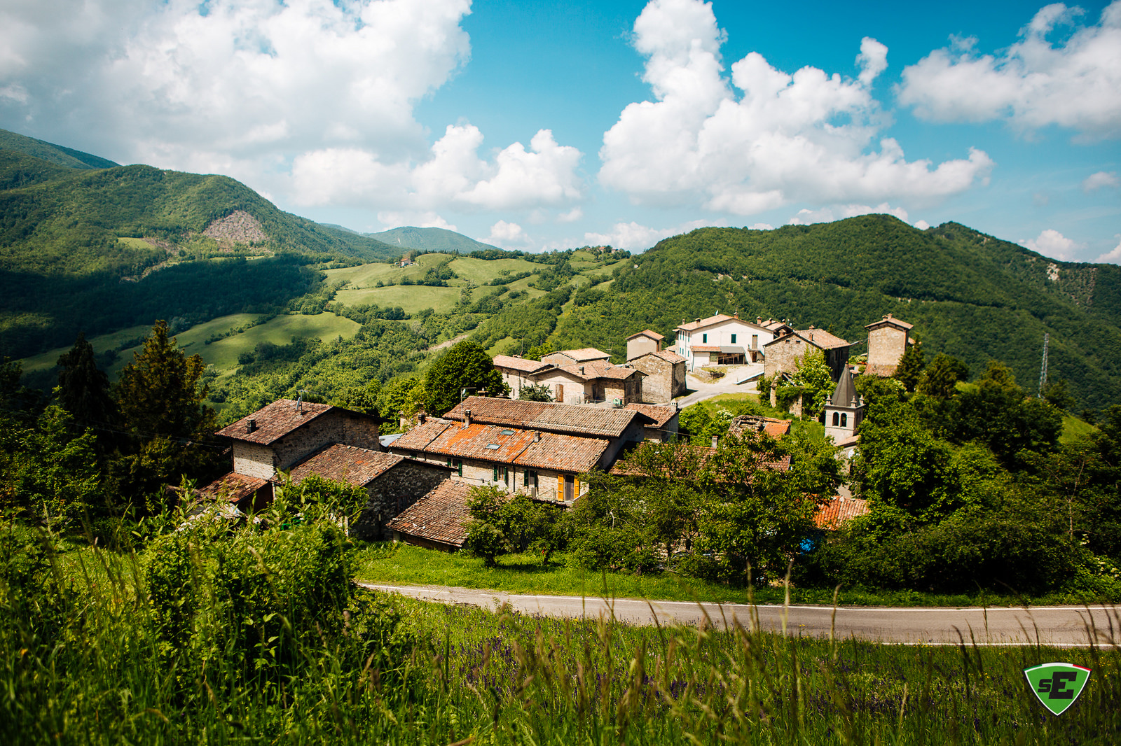 27489686907_82ca5db26c_h