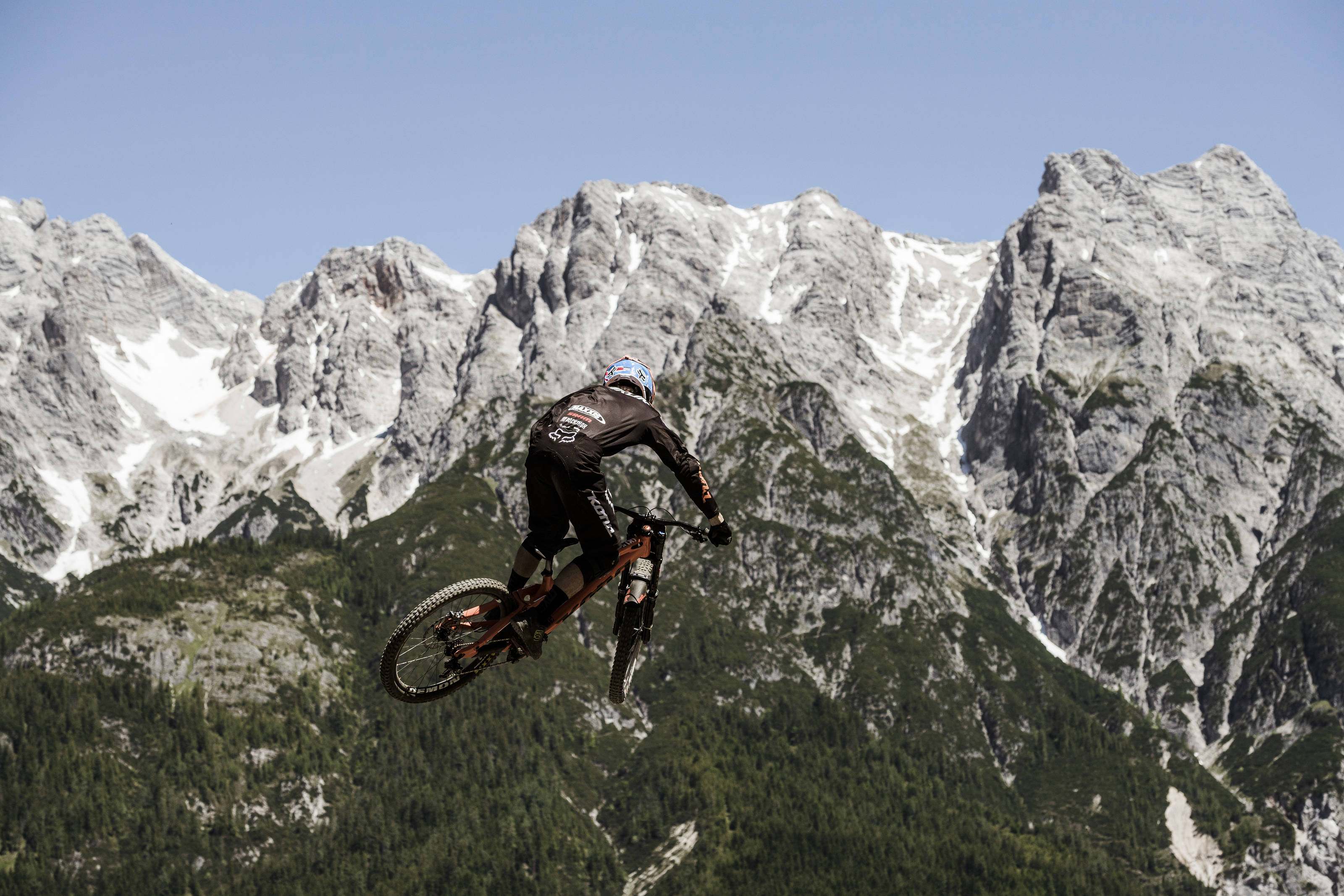 ap-1s98chmsh1w11_news